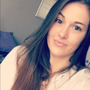 Meet your Posher, Makayla